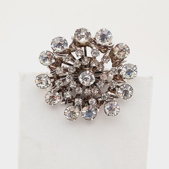 Vintage 1950s Clear Rhinestone Flower Three Dimensional Brooch - Picture 7 of 8